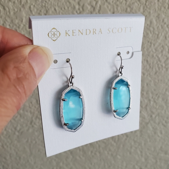 Kendra Scott Light Blue Cat's Eye Dani Silver Drop Earrings RARE - Picture 3 of 4